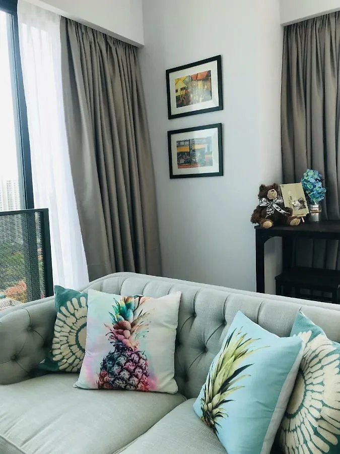 Sunrise Gurney Seaview Luxury Duplex Apartman George Town